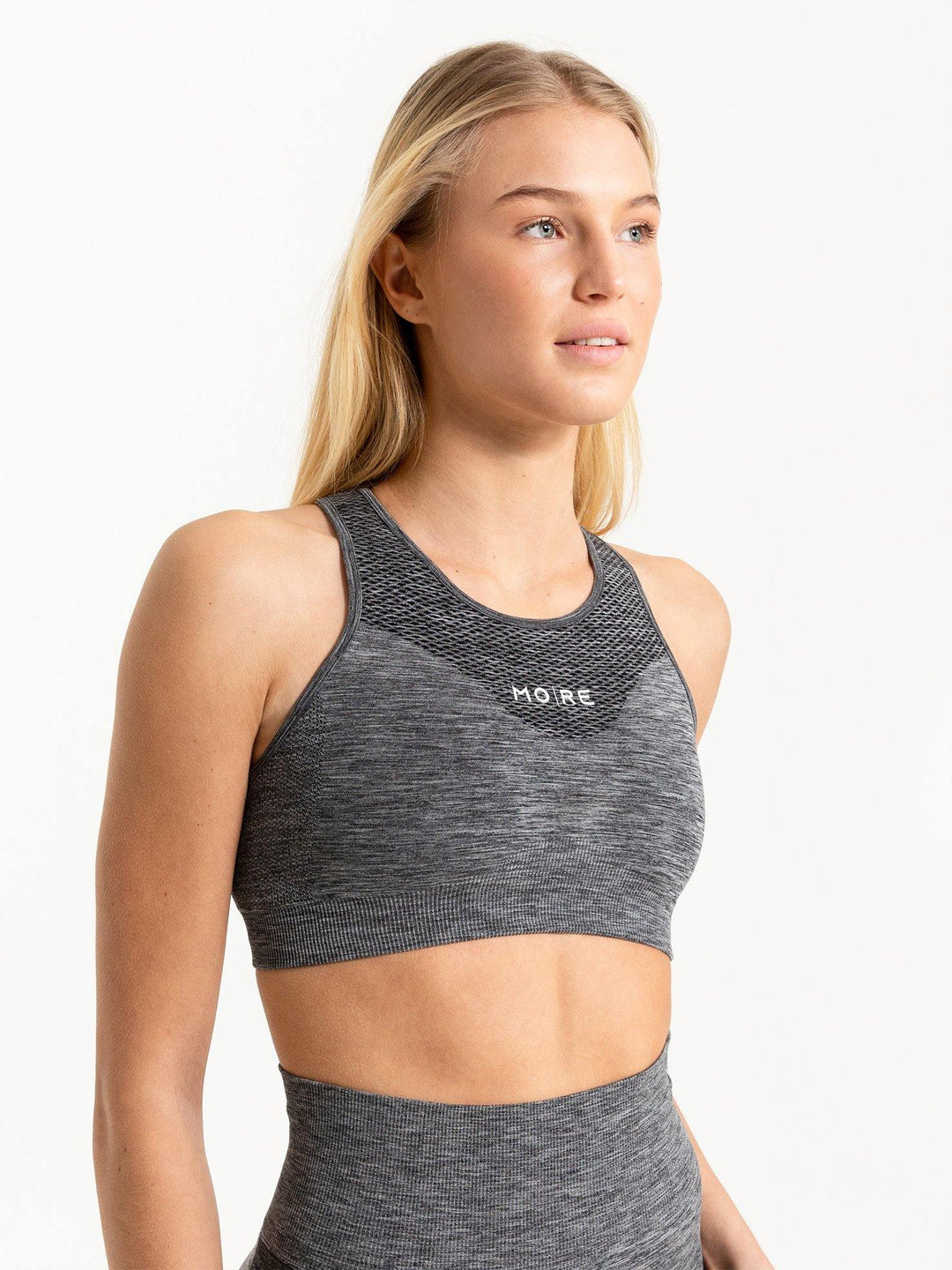 Alana Seamless Bra - Black - Movement Revolution